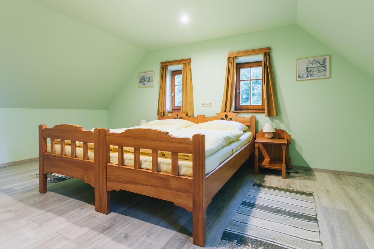 Resort Malevil Jablonné v Podještědí Esterno foto