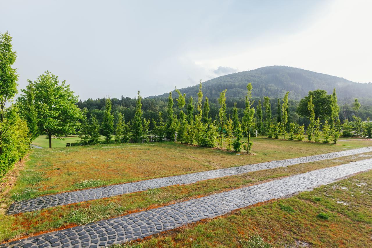 Resort Malevil Jablonné v Podještědí Esterno foto