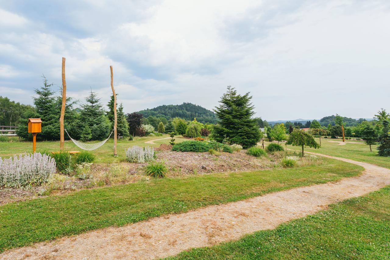 Resort Malevil Jablonné v Podještědí Esterno foto