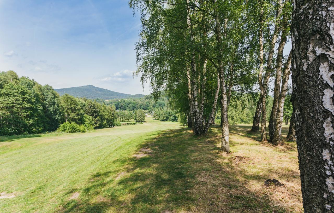Resort Malevil Jablonné v Podještědí Esterno foto